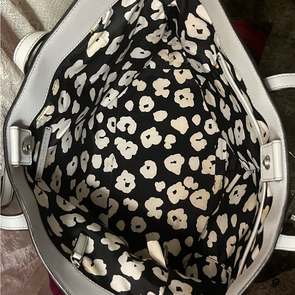 Marc Jacobs Metallic Silver Handbag shoulder bag, Marc Jacob’s beautiful light s - Picture 6 of 11